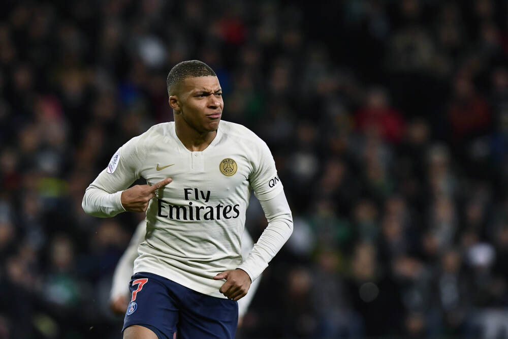 微软推出新一代人工智能芯片 剑指英伟达软件优势